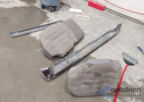 1993 Jeep Grand Cherokee из США, поврежденный, VIN 1J4GZ68S6PC579995